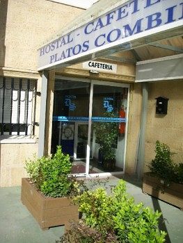 Hostal Ds Velilla de San Antonio Extérieur photo